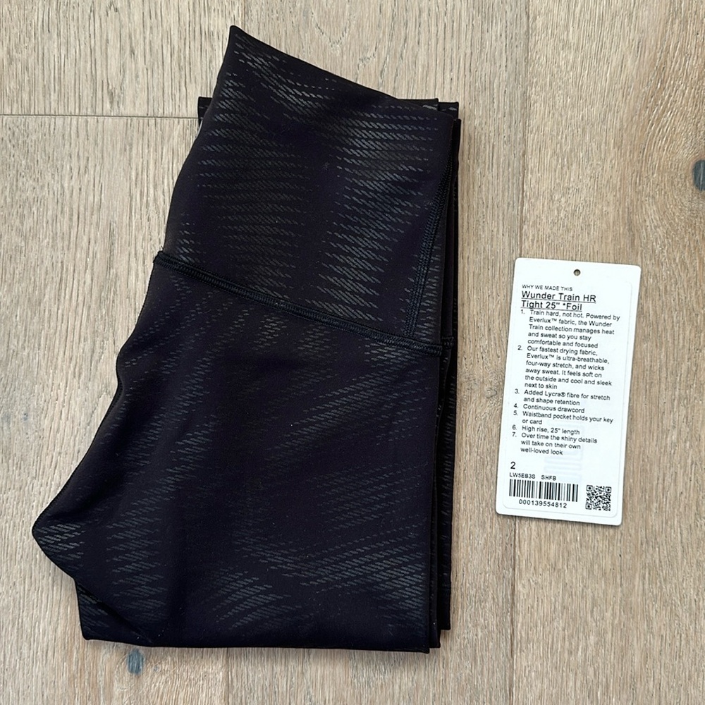 wunder train 25" shapeshifter foil black size 2 lululemon euc
